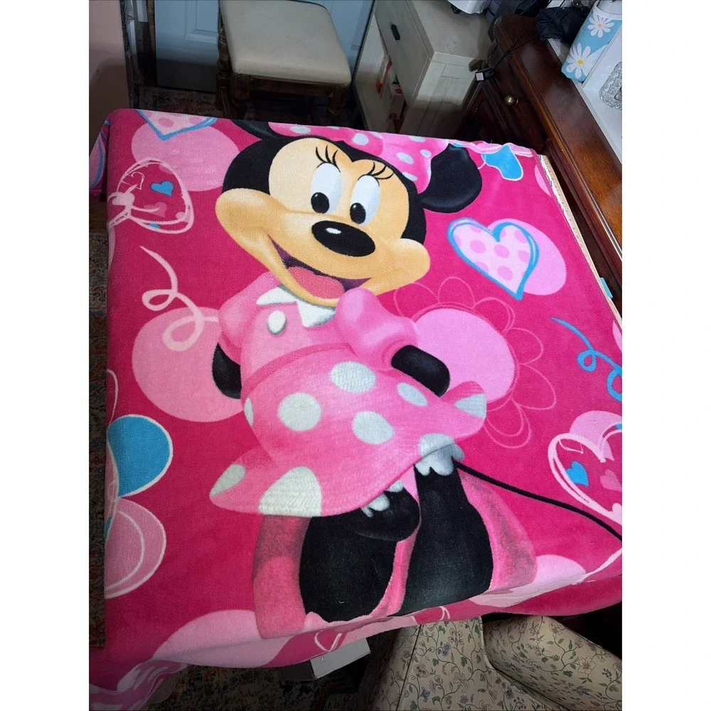Disney Minnie Mouse Fleece 2013 Blanket Flower & Heart Soft Baby Girl.